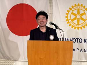 ロータリー情報委員　小車委員長